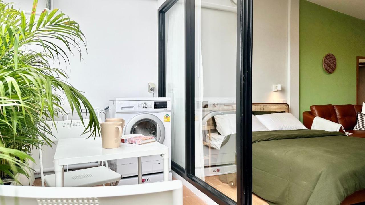 The Tangerine Guesthouse Bangkok Ngoại thất bức ảnh