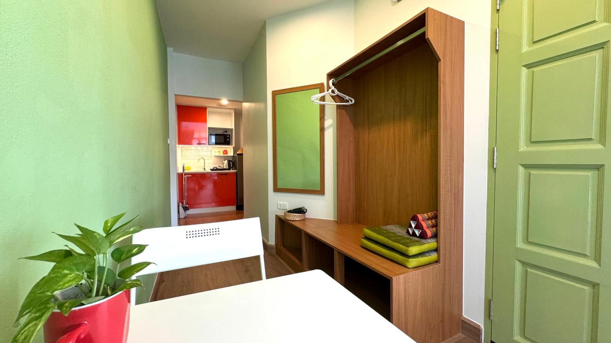 The Tangerine Guesthouse Bangkok Ngoại thất bức ảnh