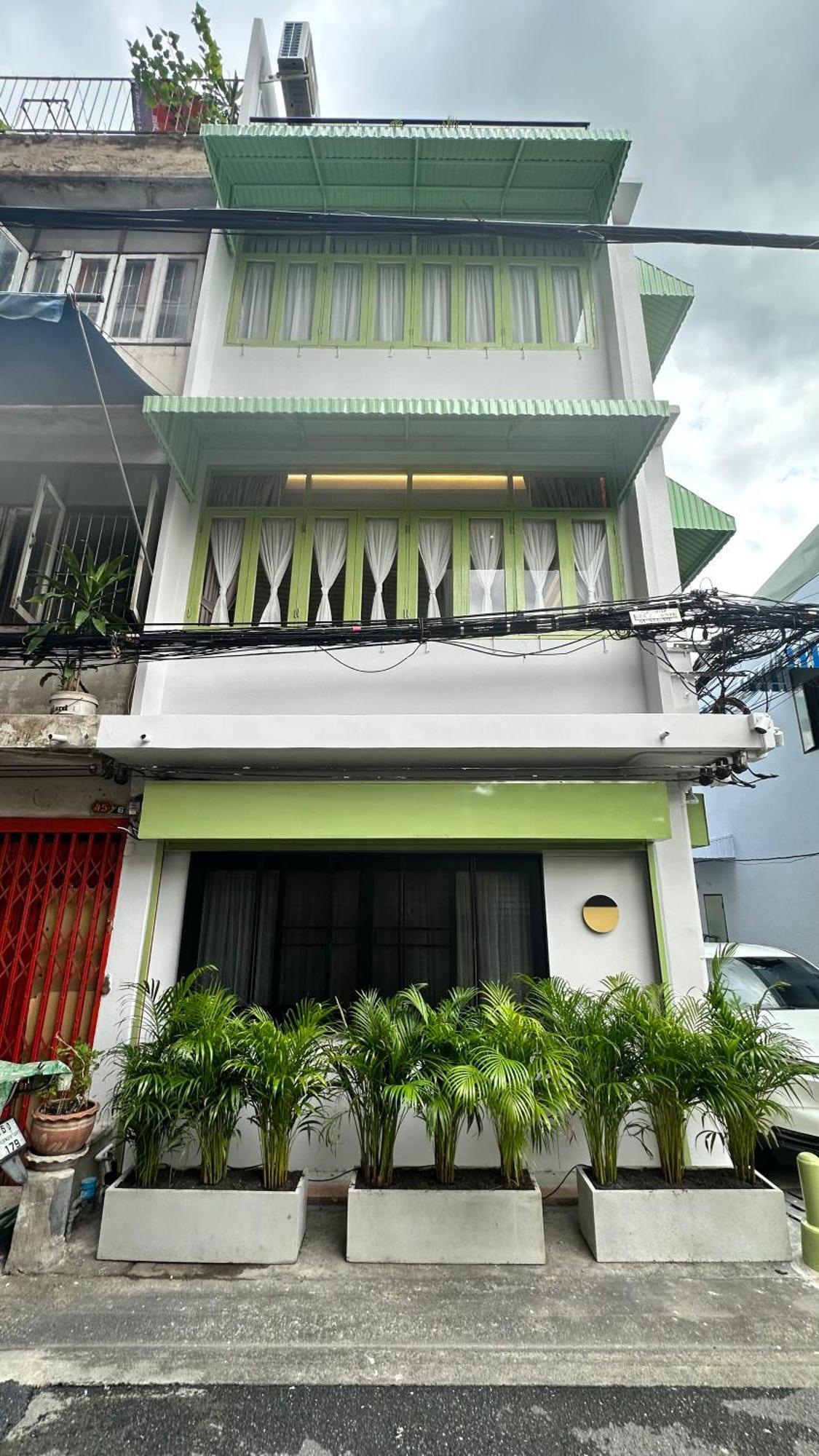 The Tangerine Guesthouse Bangkok Ngoại thất bức ảnh